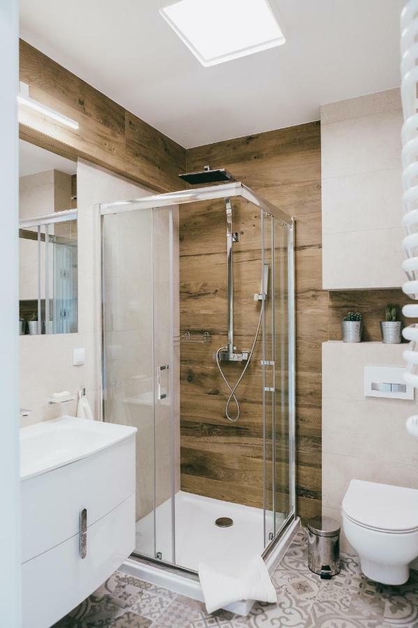 Apartamento Eight Lux View In Old Town And Free Parking Cracovia Exterior foto