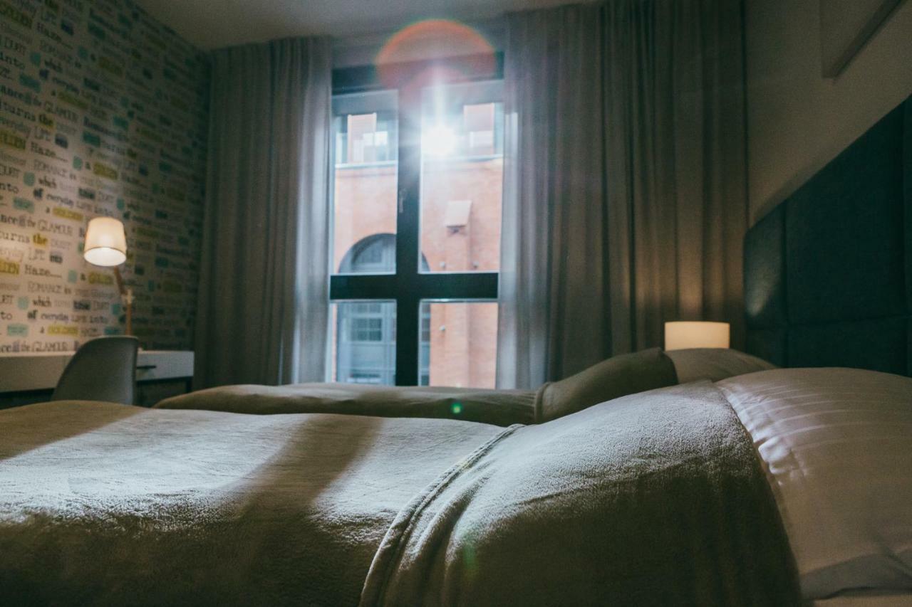 Apartamento Eight Lux View In Old Town And Free Parking Cracovia Exterior foto