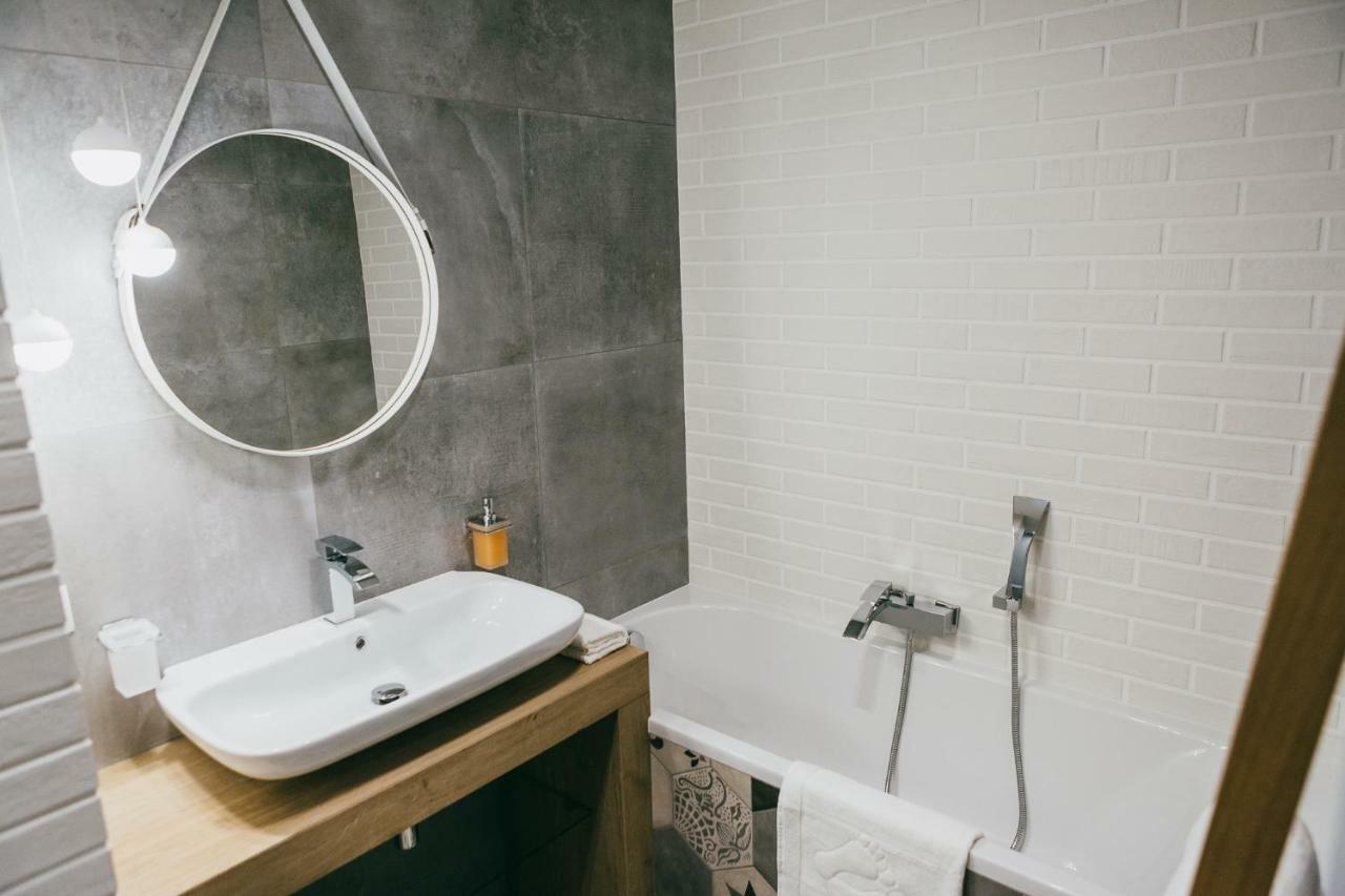 Apartamento Eight Lux View In Old Town And Free Parking Cracovia Exterior foto