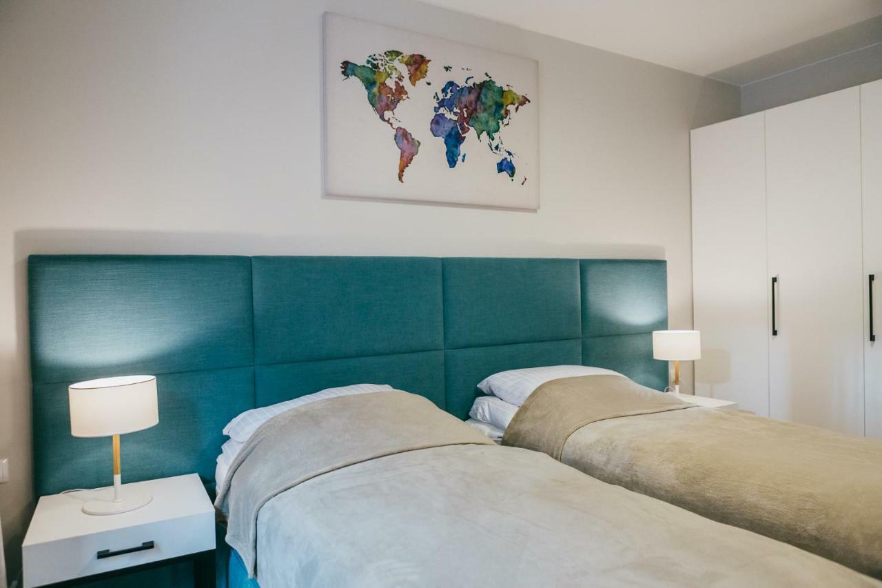 Apartamento Eight Lux View In Old Town And Free Parking Cracovia Exterior foto