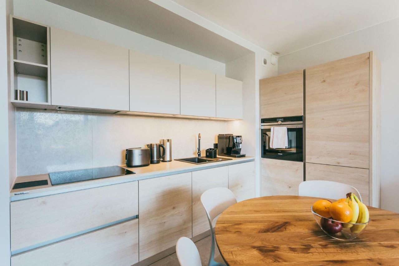 Apartamento Eight Lux View In Old Town And Free Parking Cracovia Exterior foto